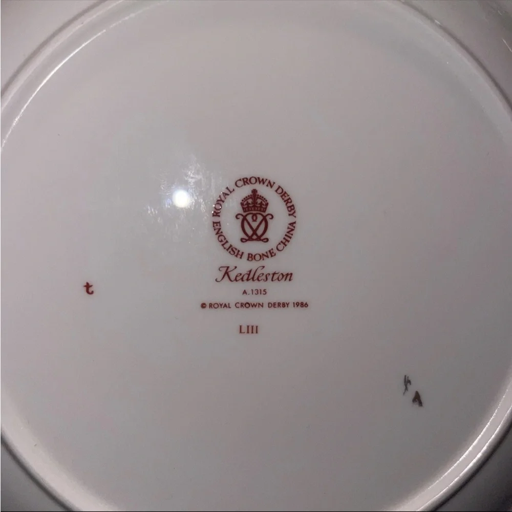 5 Piece‎ Place Setting Kedleston by Royal Crown Derby Gold Trim Vintage England